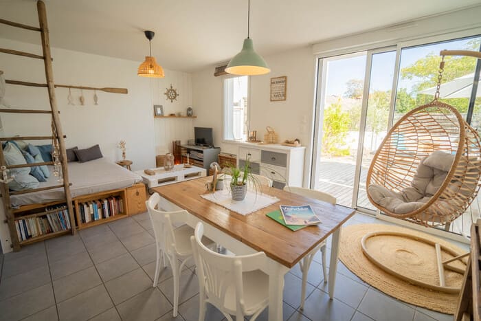 vue coin repas du gîte familial proche de noirmoutier